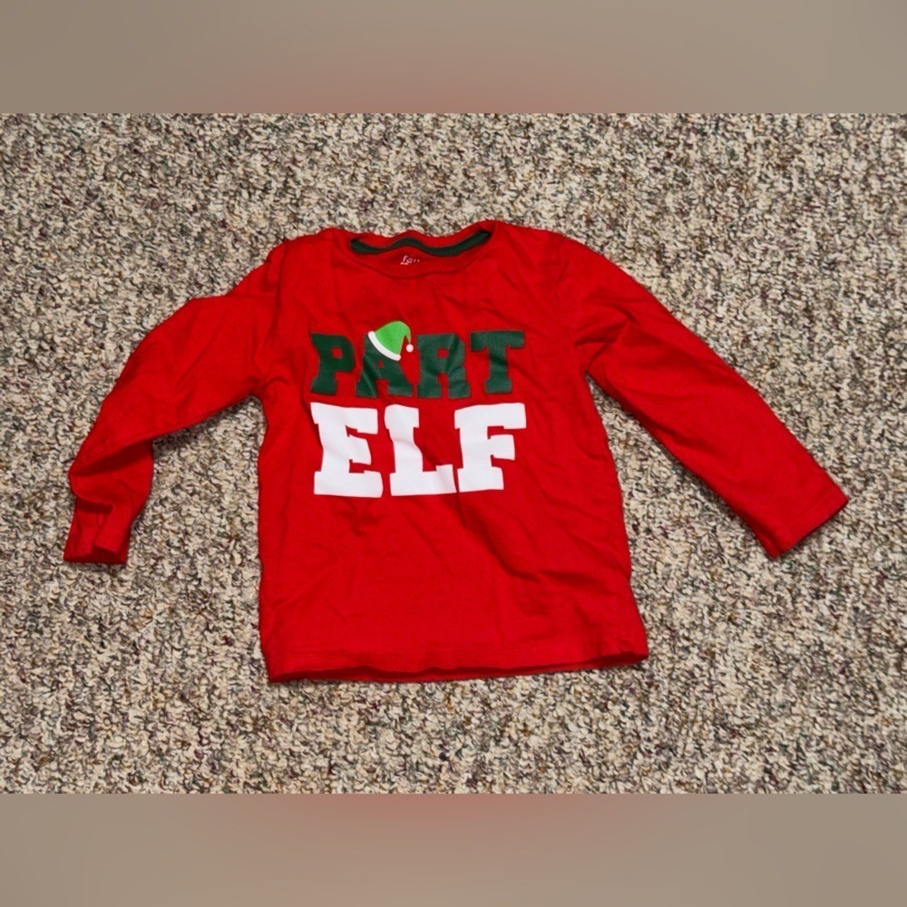 Boys, girls size 24 months Falls Creek Red and‎ Green Kids Shirt